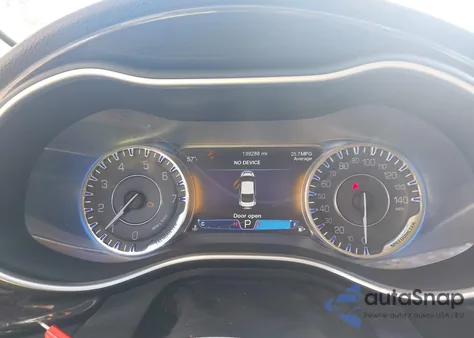 2016 Chrysler 200 C из США, поврежденный, VIN 1C3CCCCB4GN110182